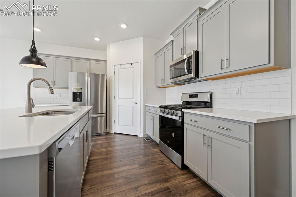 Image 3 of 29: Kitchen