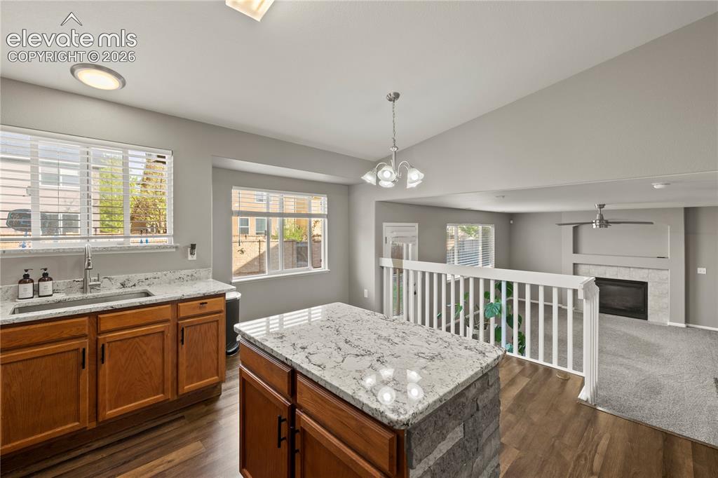 Image 10 of 37: Kitchen