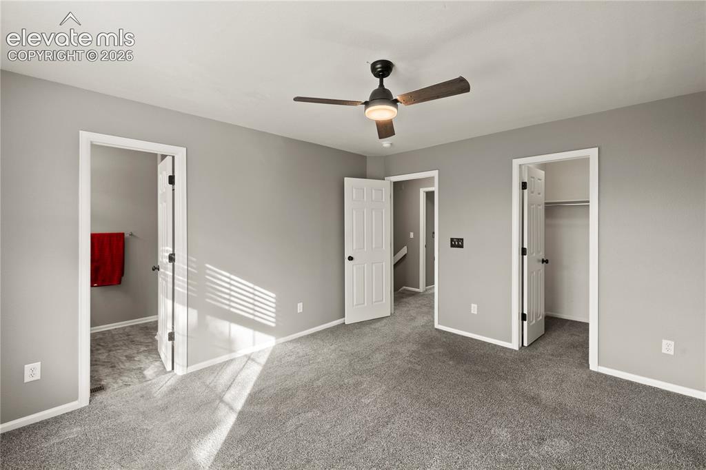 Image 16 of 37: Bedroom