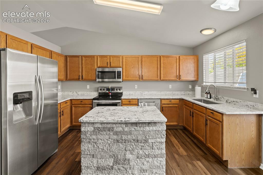 Image 8 of 37: Kitchen