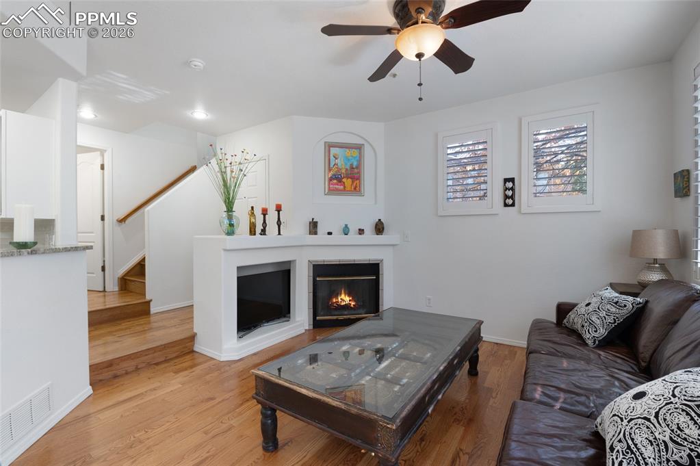 Image 4 of 34: Living Room