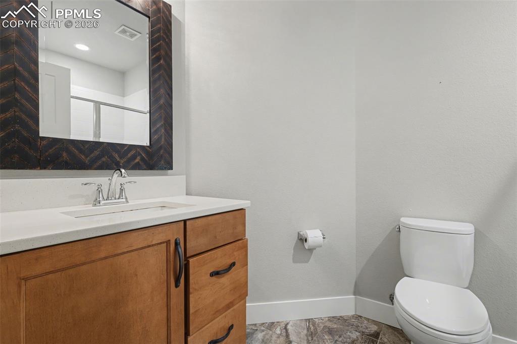 Image 41 of 50: Bathroom