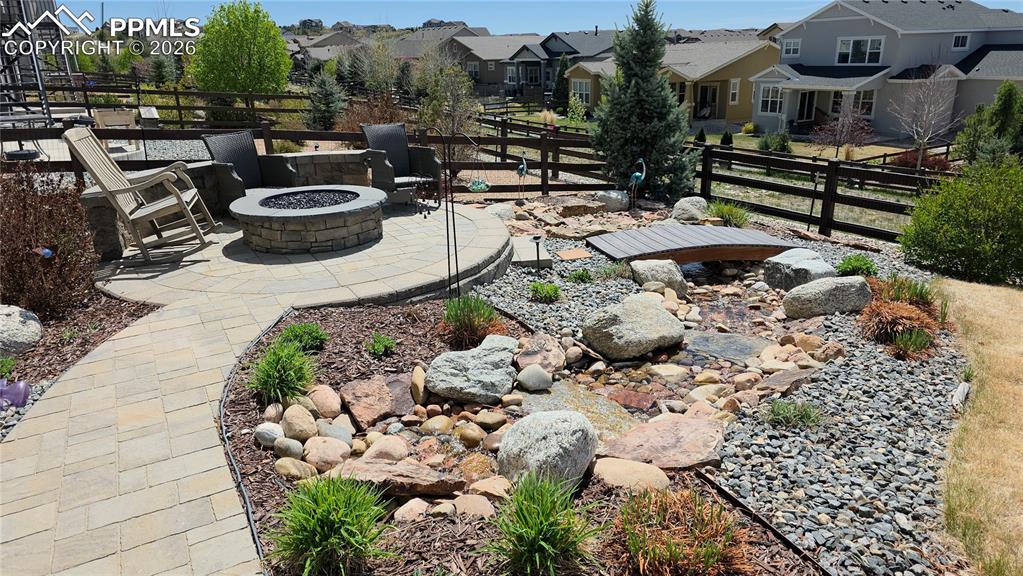 Image 46 of 50: Patio