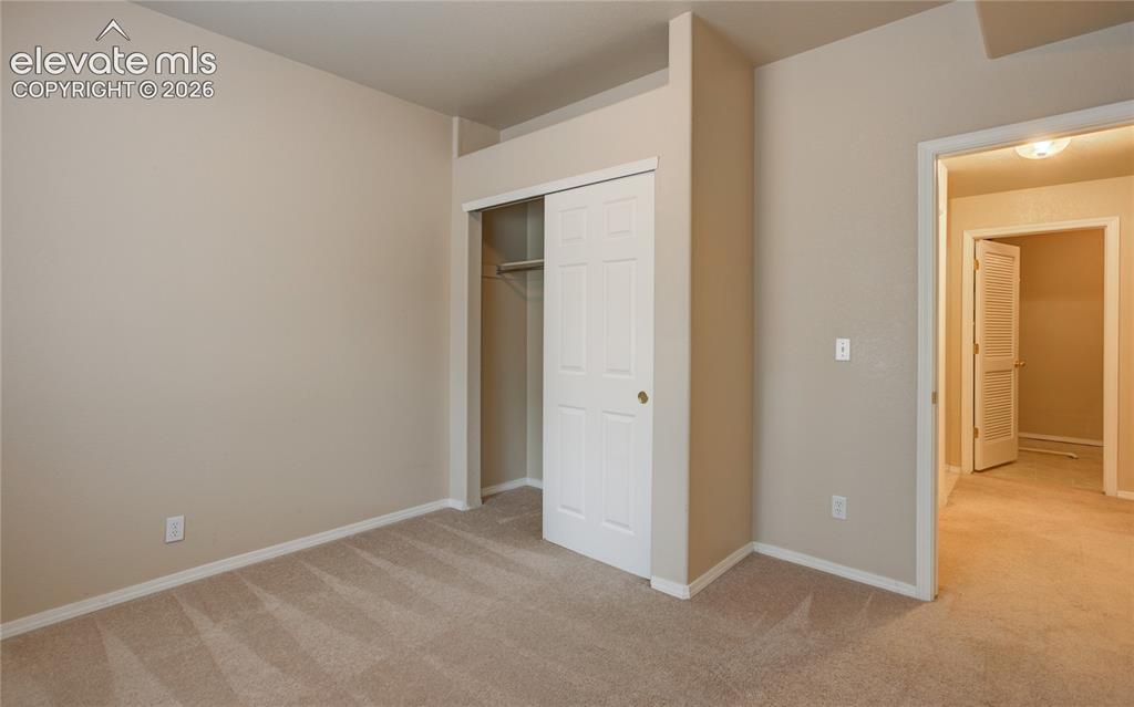 Image 5 of 19: Bedroom