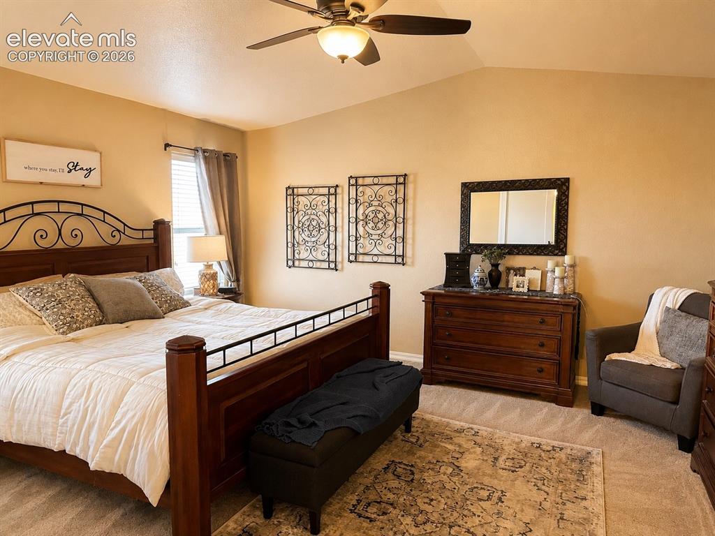 Image 13 of 32: Bedroom