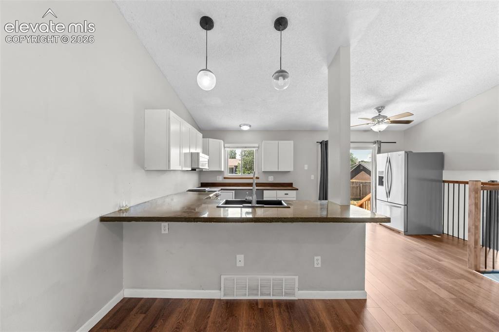 Image 8 of 38: Kitchen