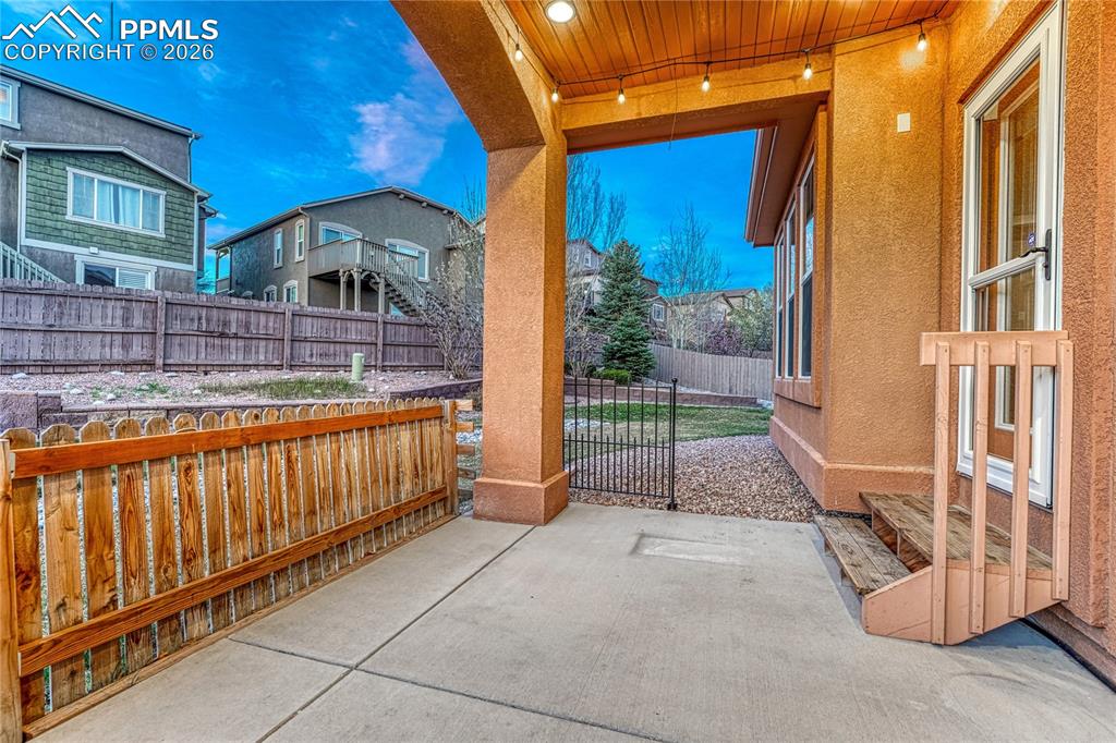 Image 44 of 50: This space guarantees a restful night