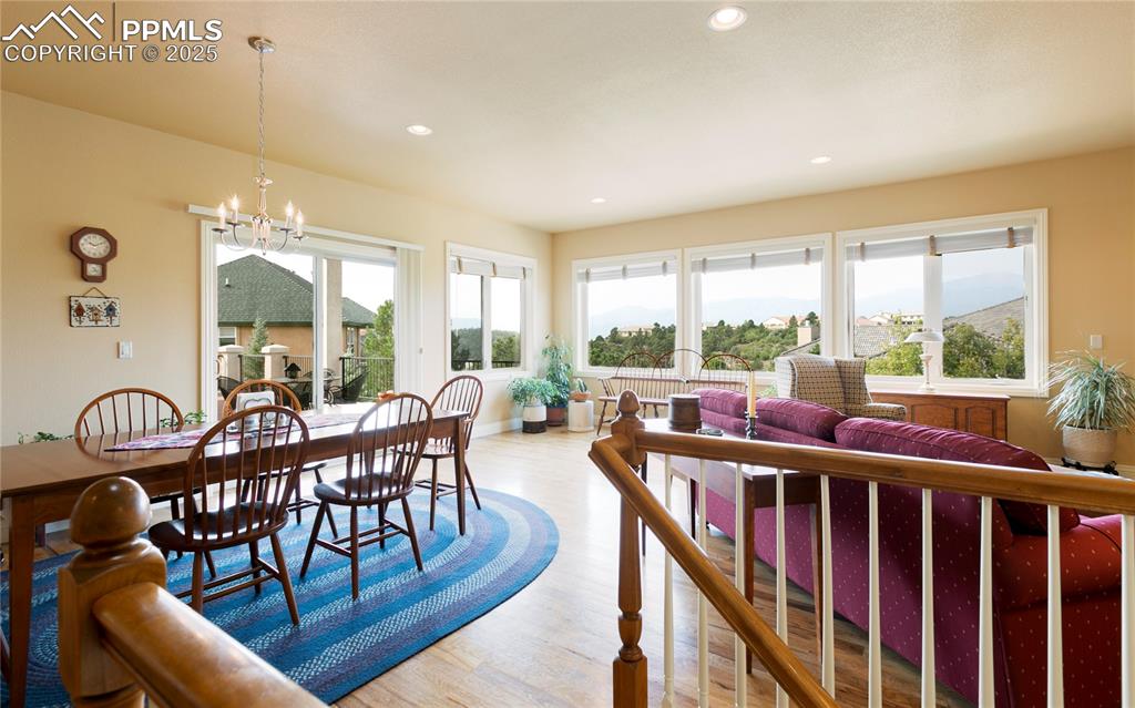 Image 15 of 36: Dining Area