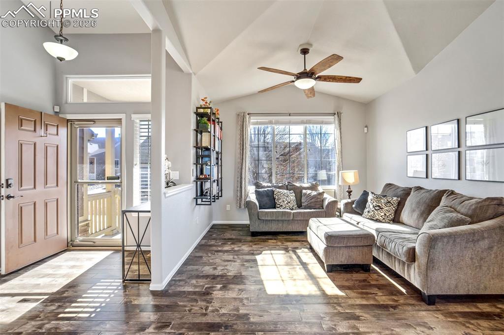 Image 5 of 50: Main level