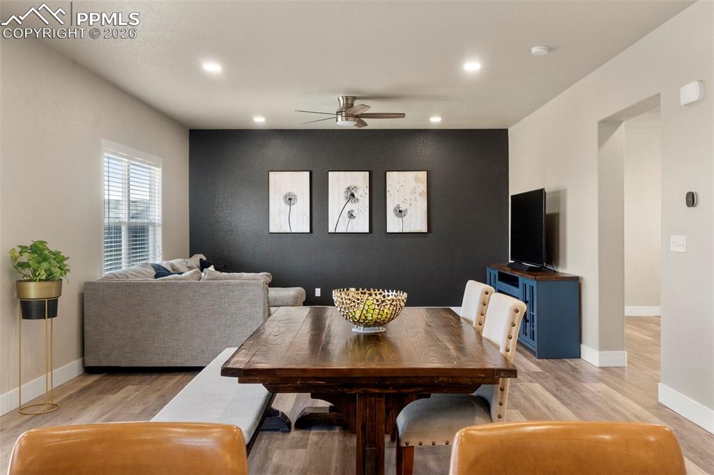 Image 8 of 30: Dining Area