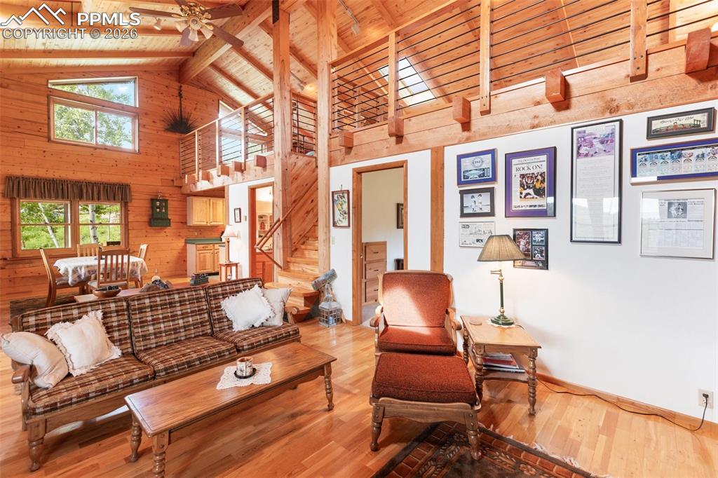 Image 14 of 27: Living Room