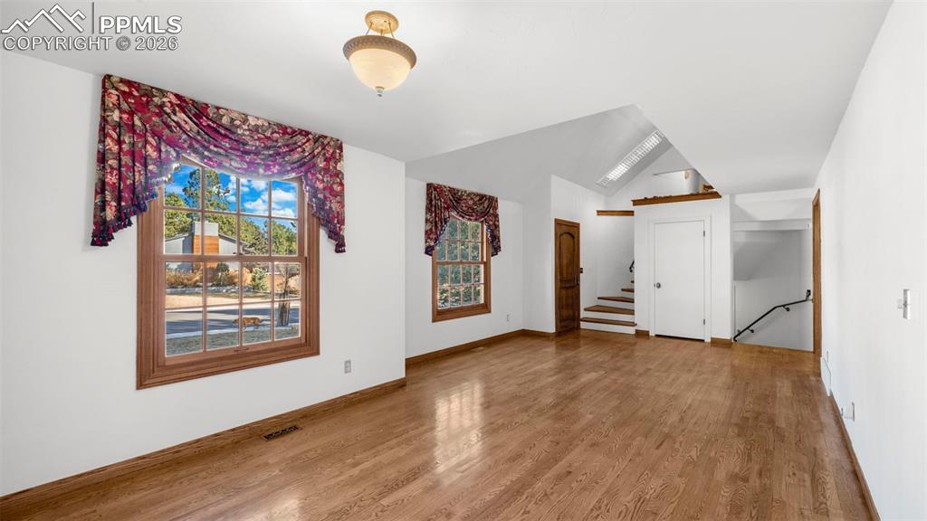 Image 11 of 46: Living Room