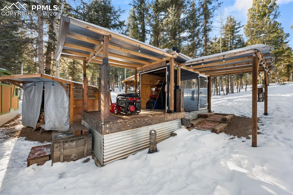 Image 18 of 26: Storage