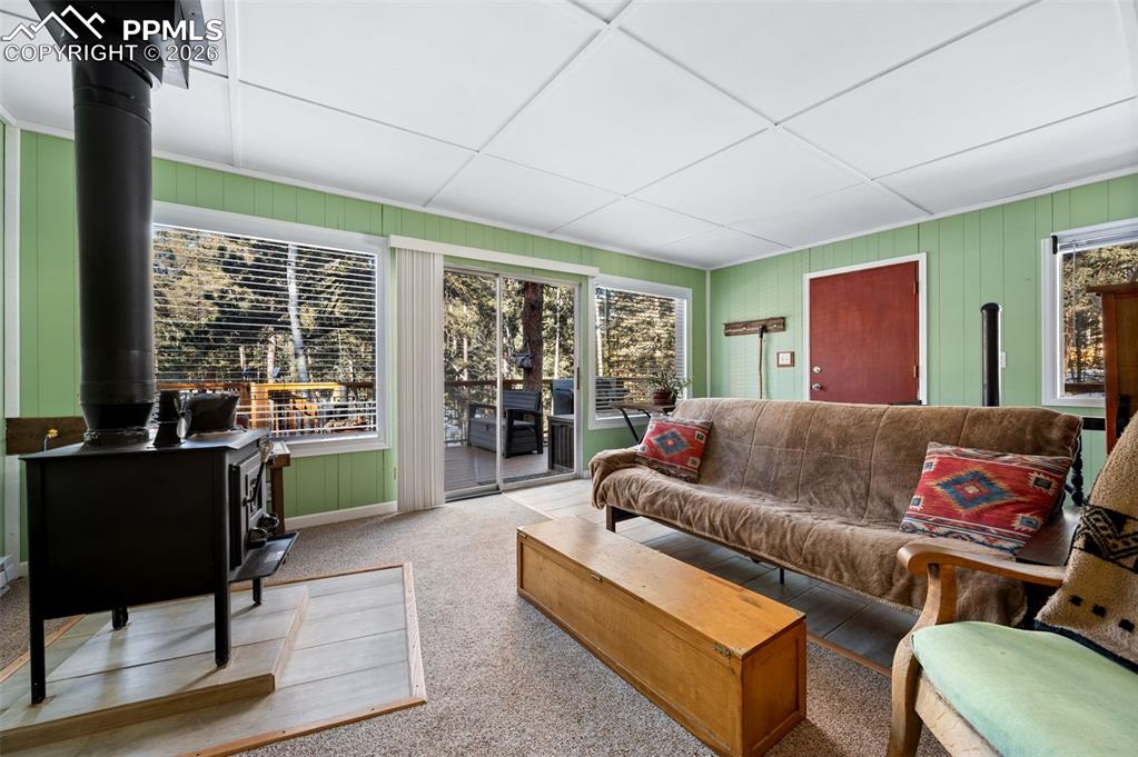 Image 4 of 26: Living Room