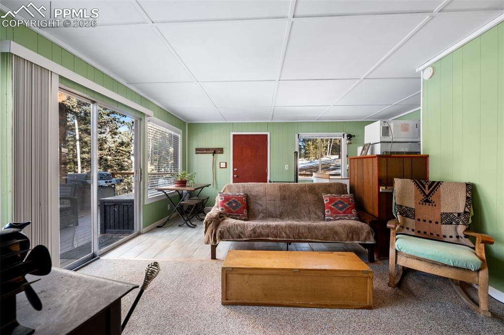 Image 6 of 26: Living Room