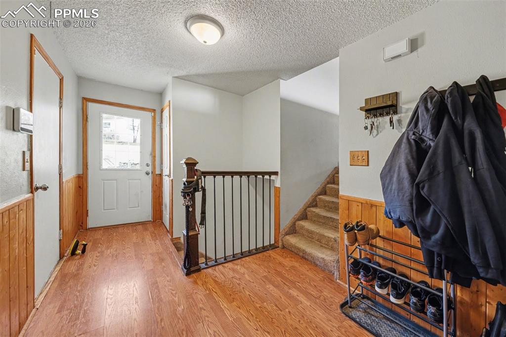 Image 4 of 23: Entry