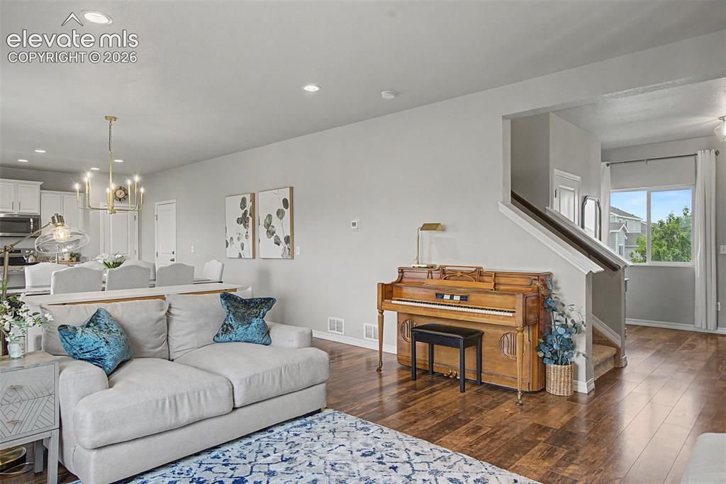 Image 16 of 41: Living Room