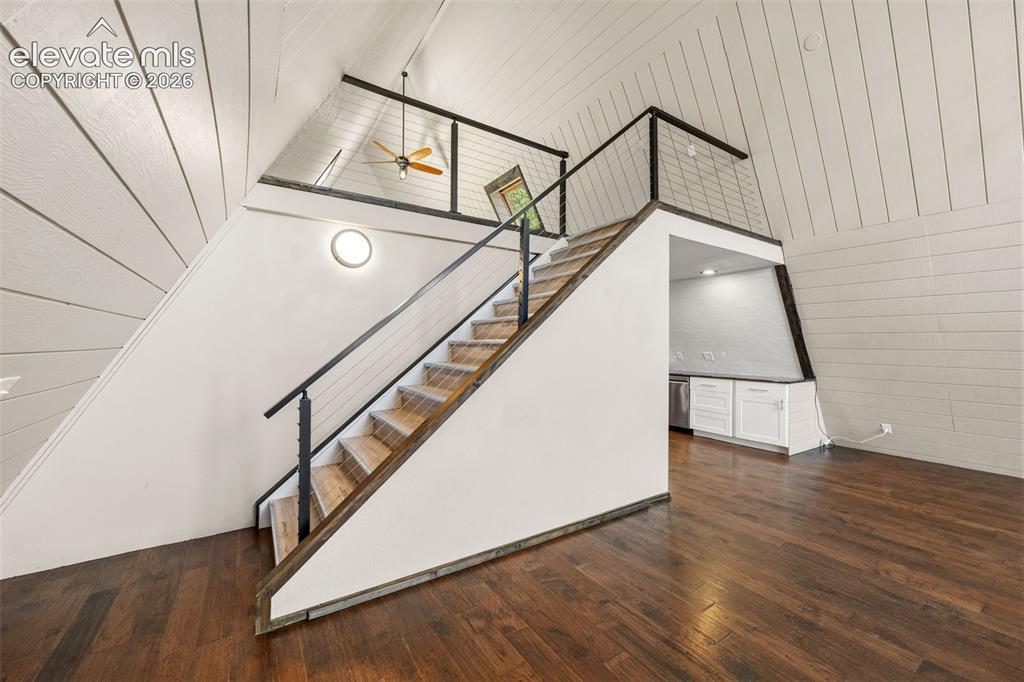 Image 17 of 49: Main Level