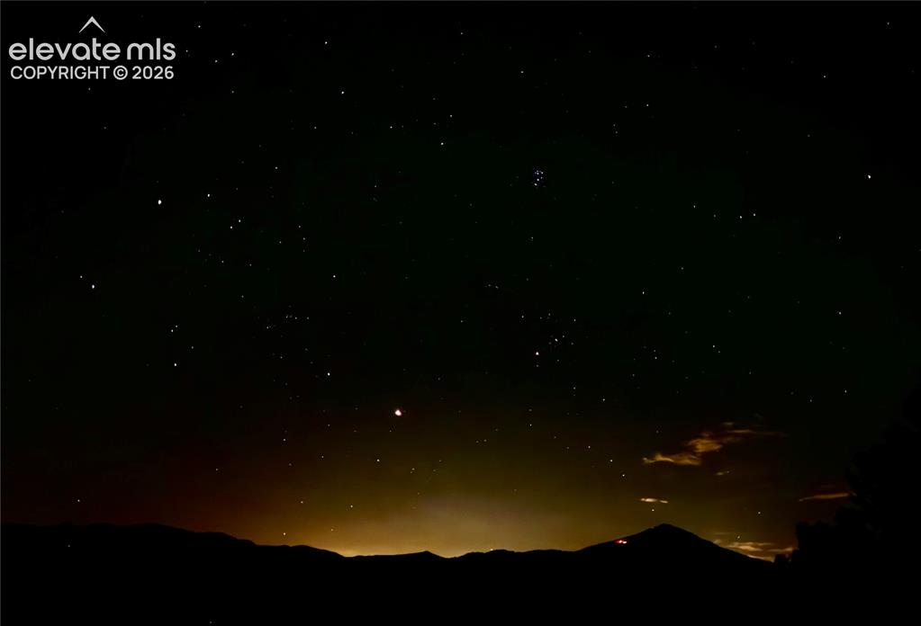 Image 39 of 49: Night Sky Image from Deck