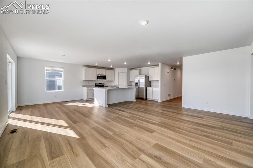 Image 3 of 12: Living Room