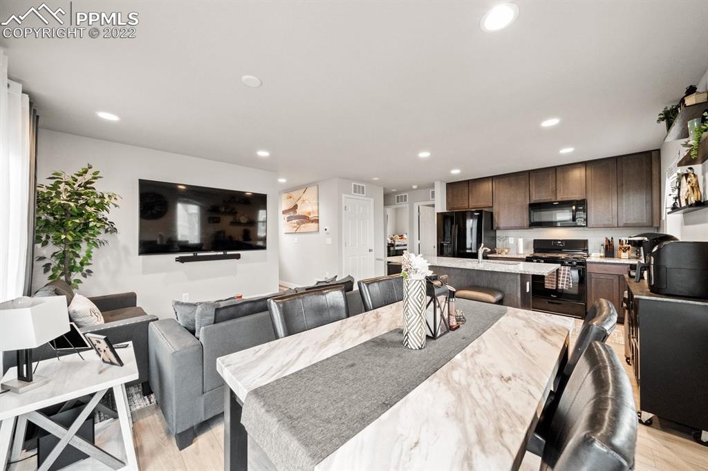 Listing 6524373, Image 10 of 22