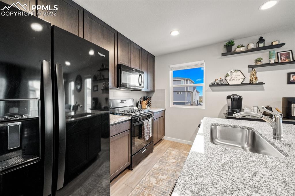 Listing 6524373, Image 15 of 22