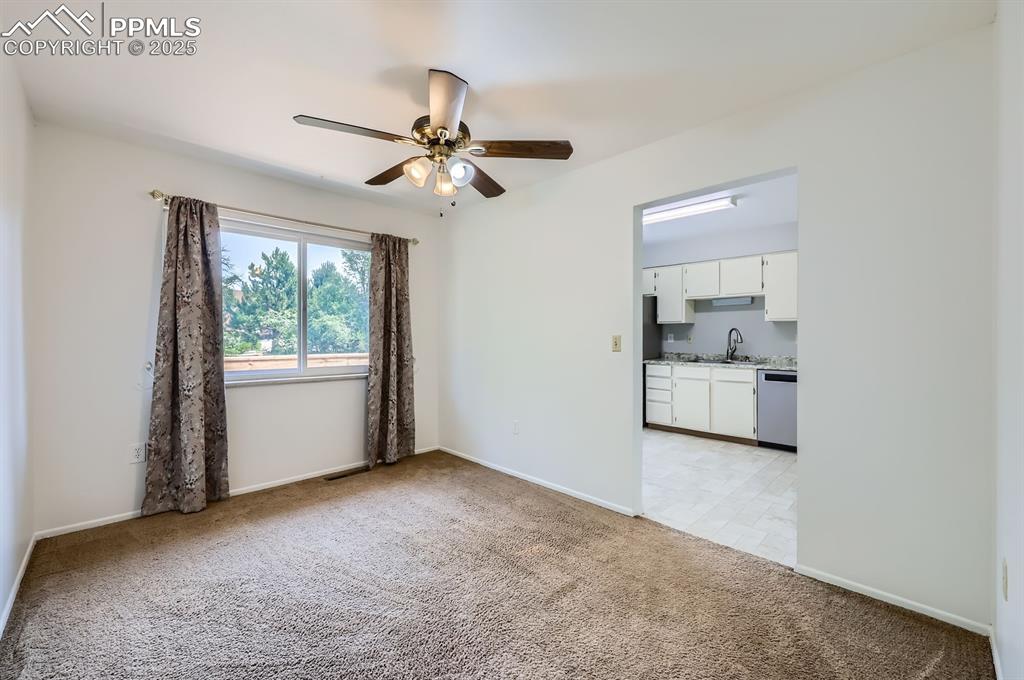 Image 7 of 28: Living Room