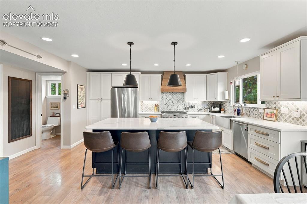 Image 12 of 47: Kitchen