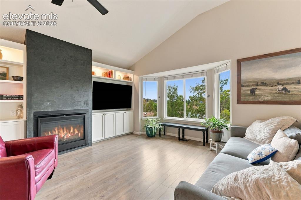 Image 6 of 47: Living Room