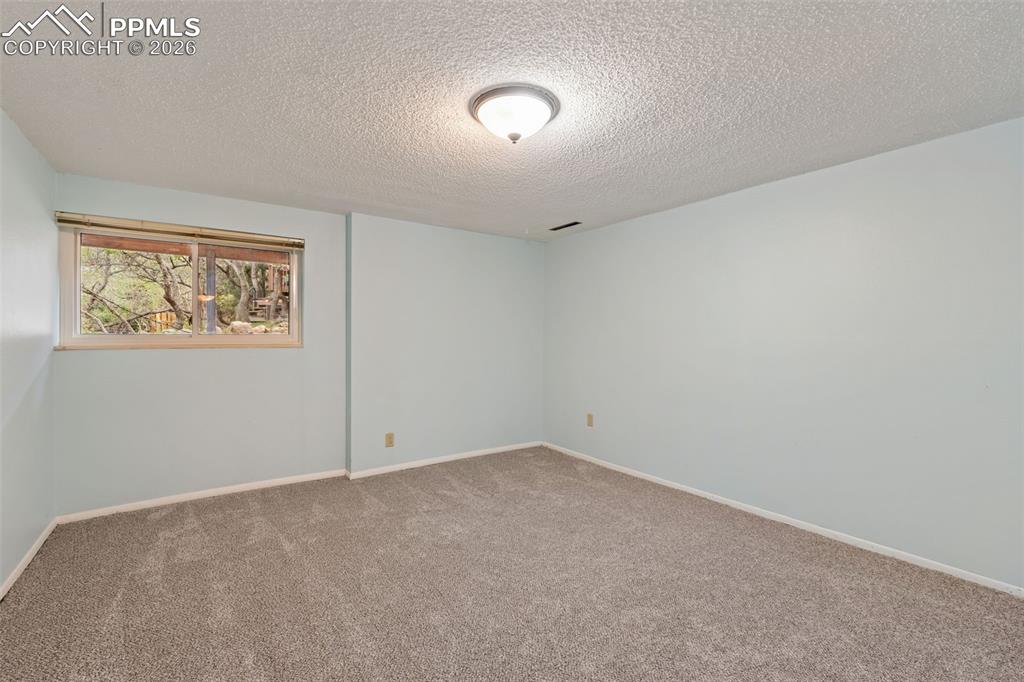 Image 36 of 50: No Description Available