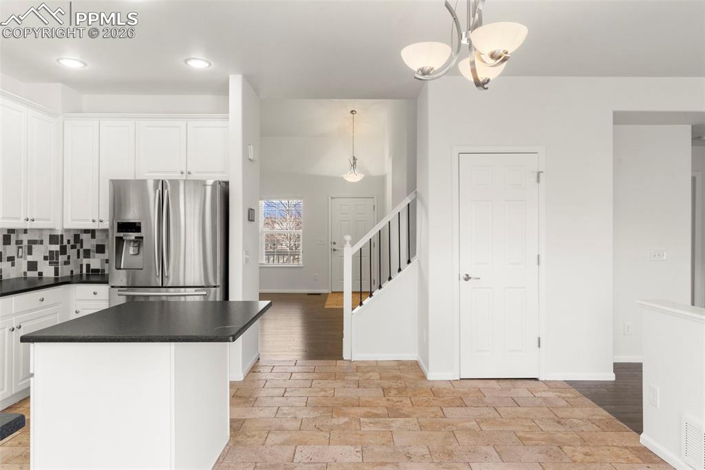 Image 10 of 22: Kitchen