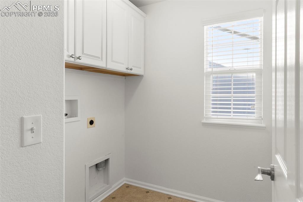 Image 17 of 22: Laundry