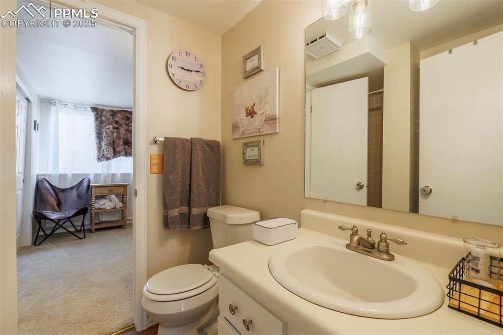Image 14 of 15: Lower level Jack n Jill bathroom