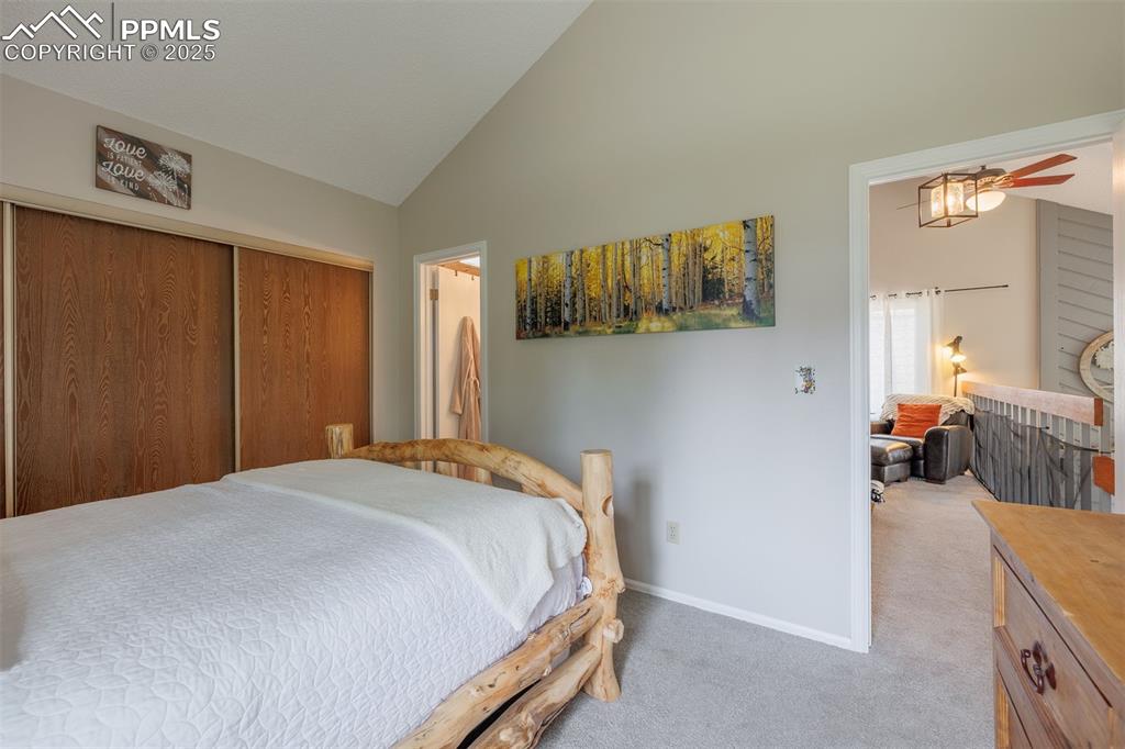 Image 9 of 15: Bedroom