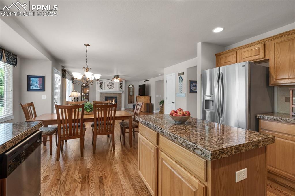 Image 5 of 50: Open, Eat In Kitchen