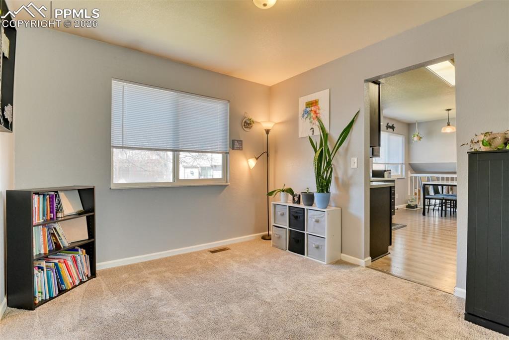 Image 11 of 49: Dining Room