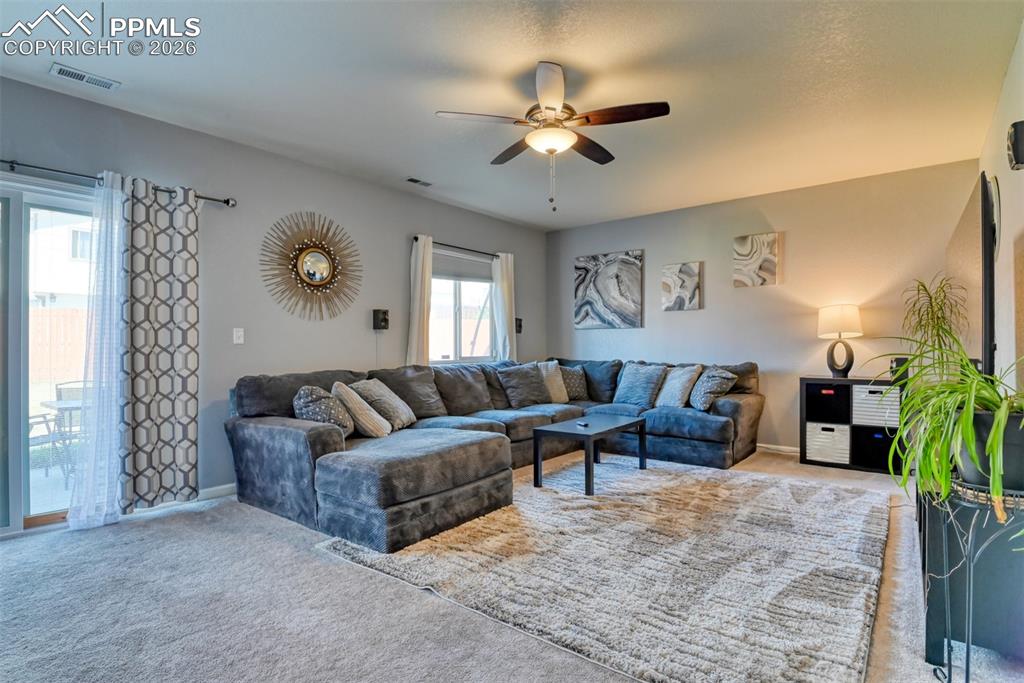 Image 23 of 49: Family Room