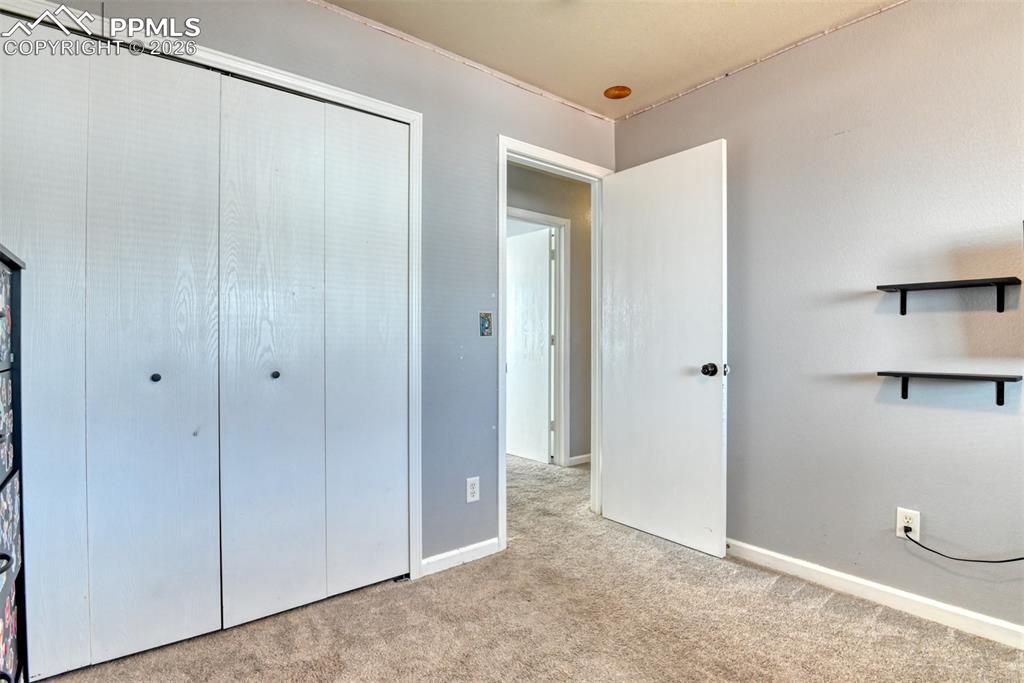 Image 35 of 49: Bedroom