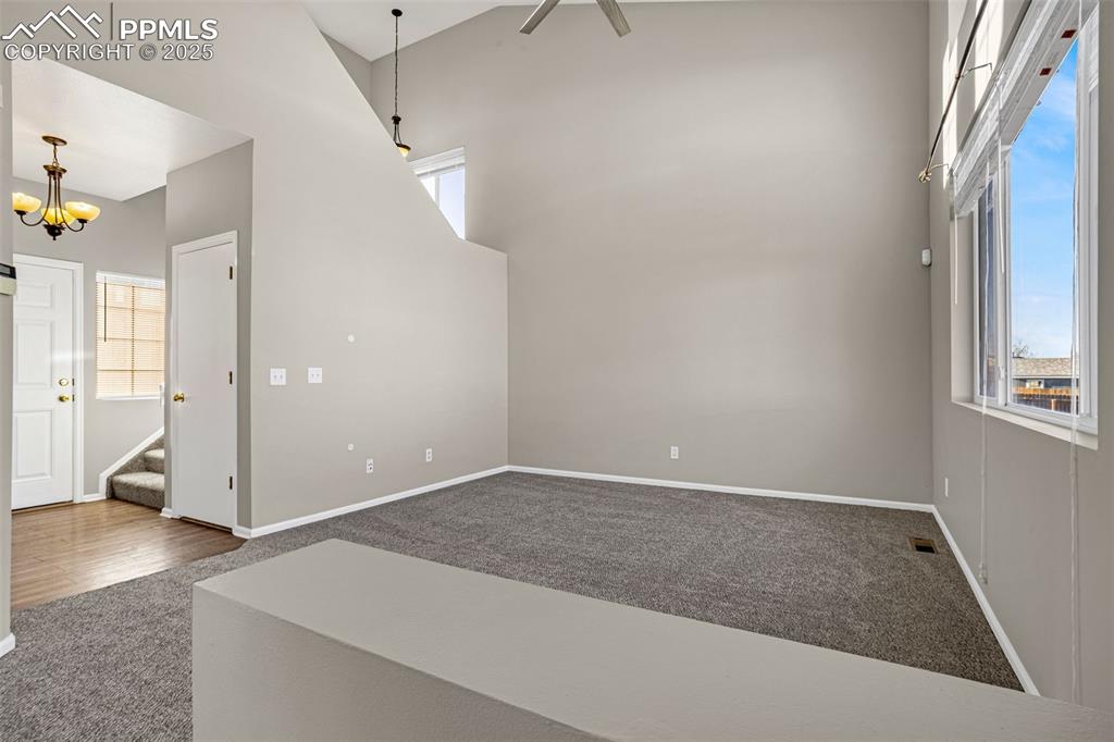Image 3 of 14: Tall Vaulted Celings