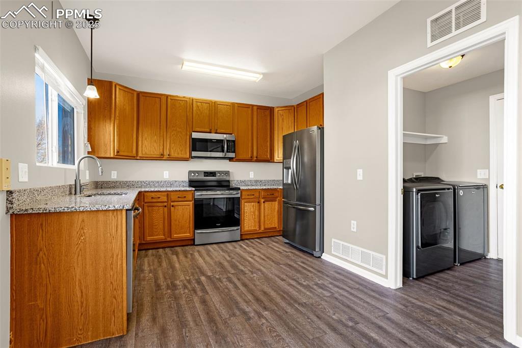 Image 6 of 14: New granite.