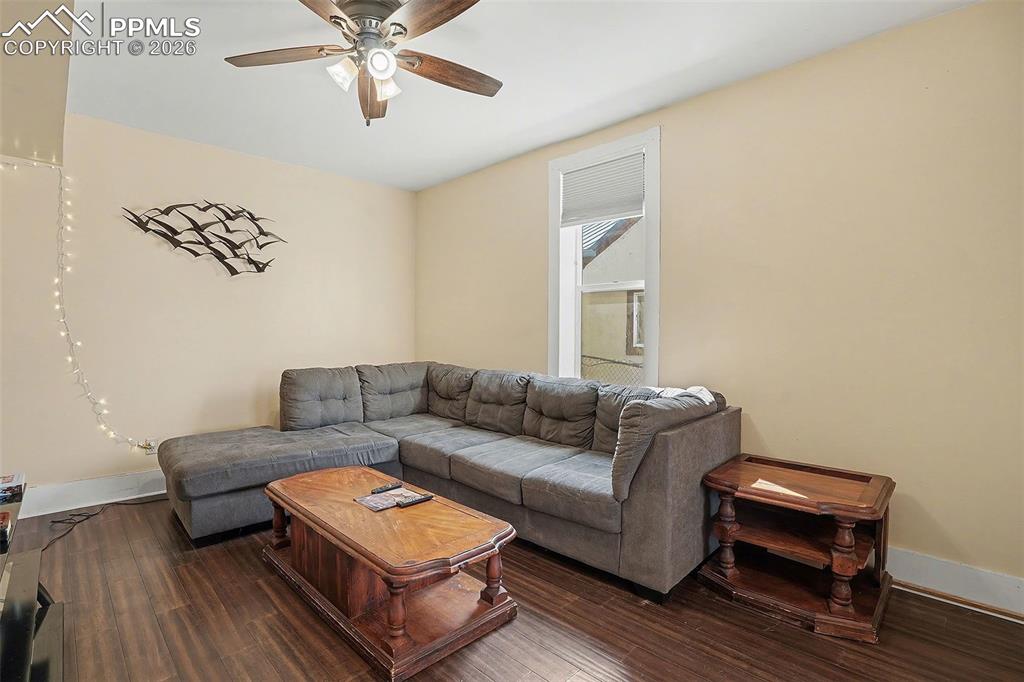 Image 11 of 24: Living Room