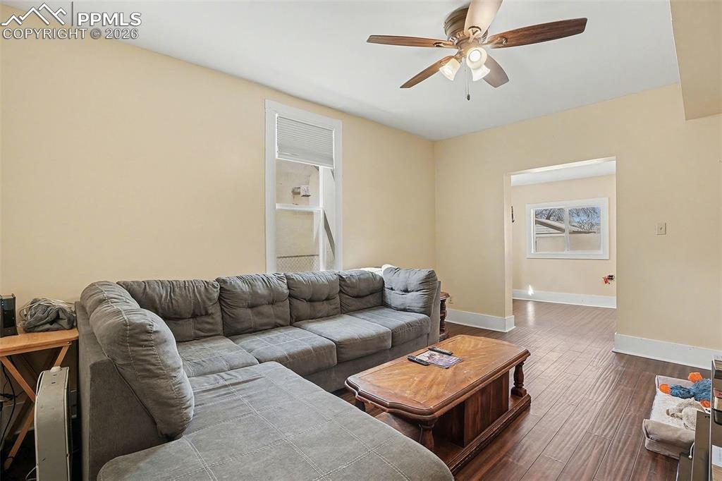 Image 12 of 24: Living Room