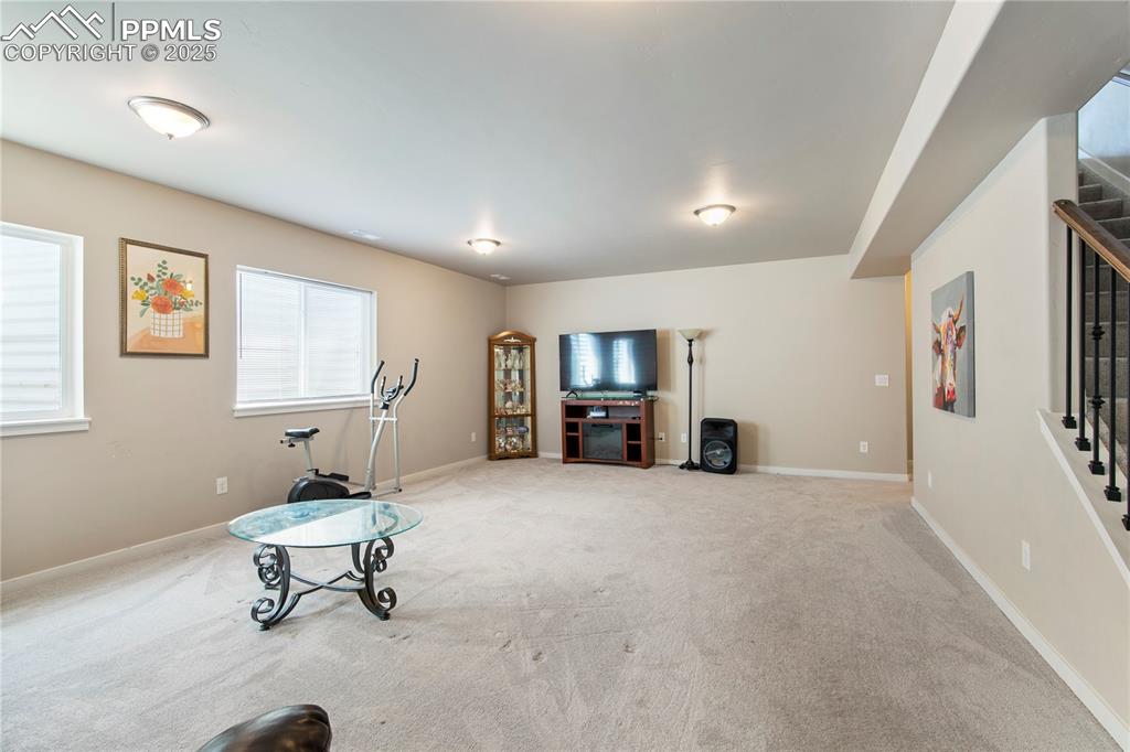 Image 19 of 32: Family Room