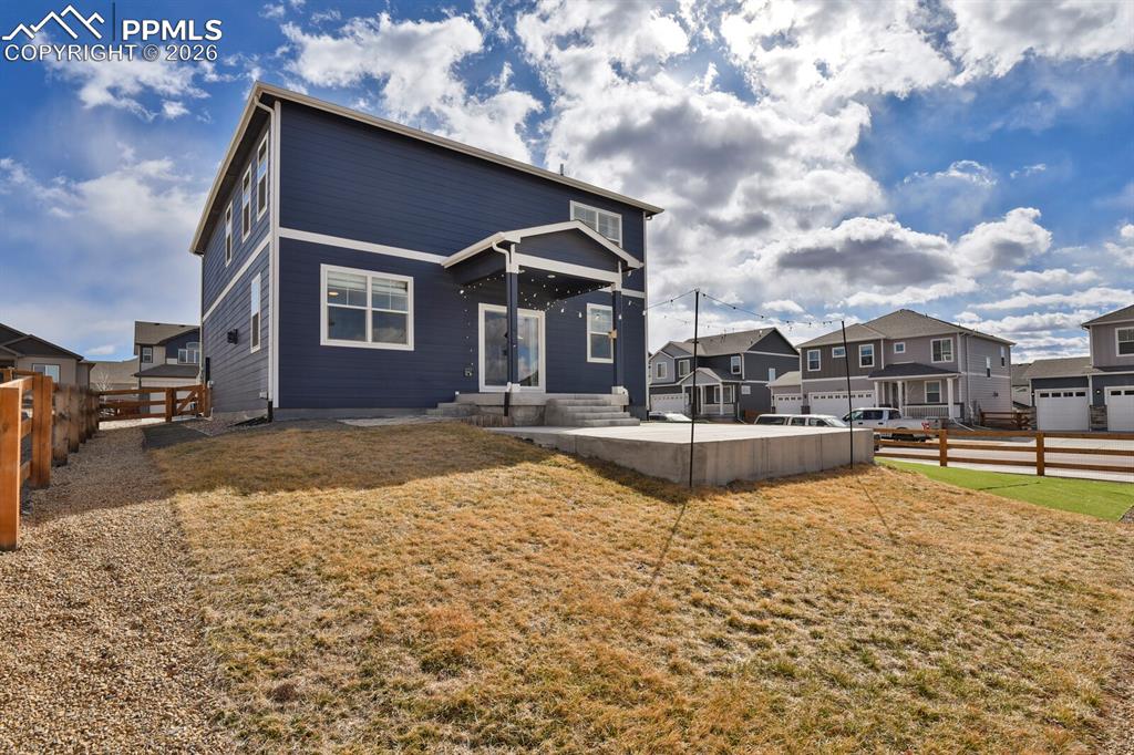 Image 28 of 29: Back of Structure