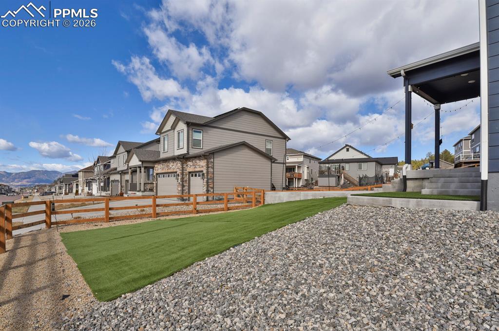 Image 29 of 29: Yard