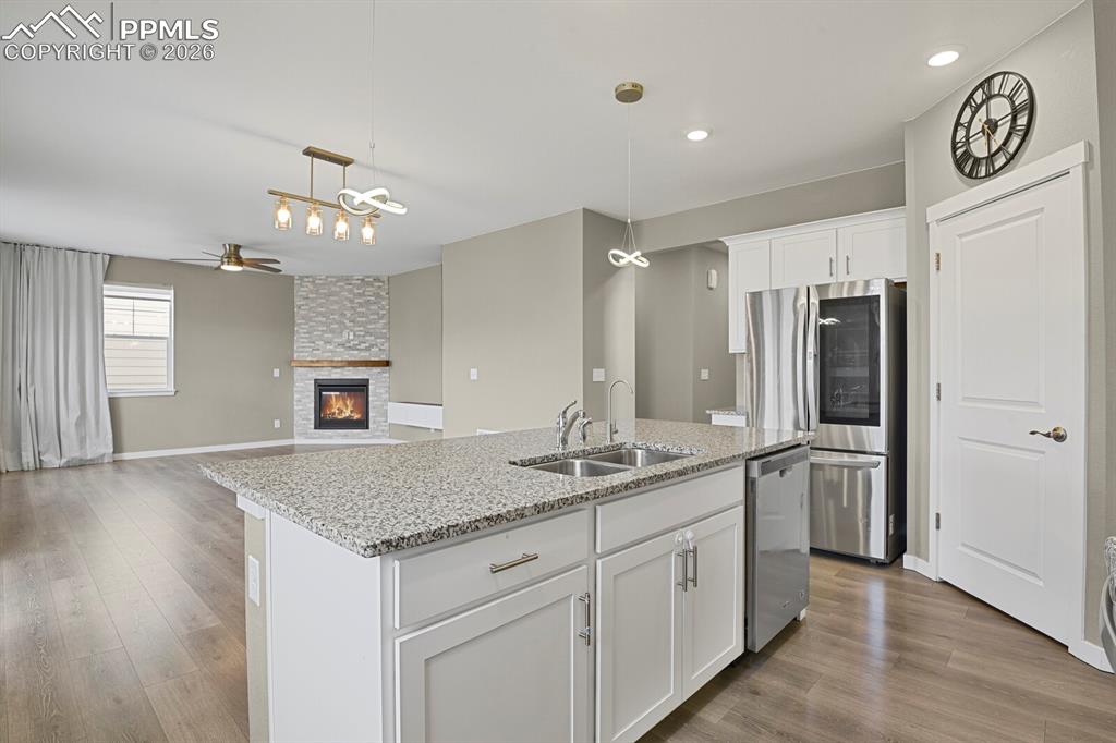 Image 5 of 29: Kitchen