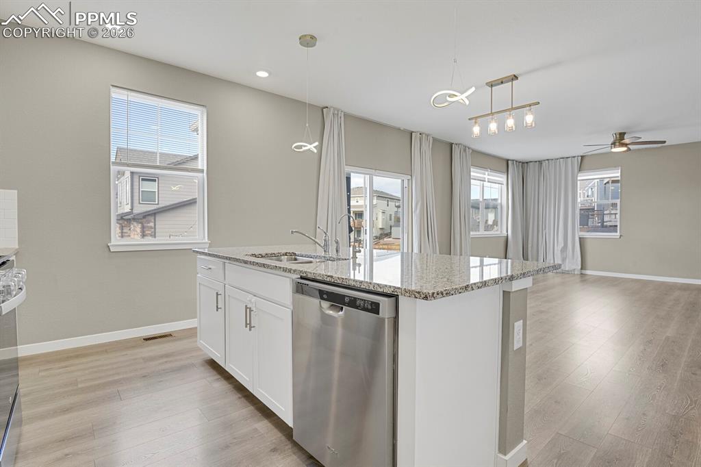 Image 6 of 29: Kitchen