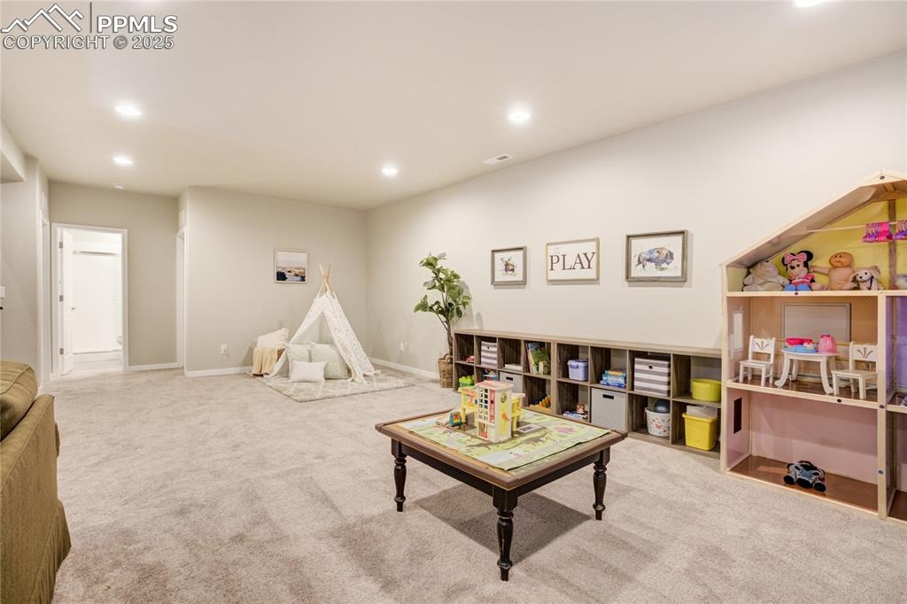 Image 31 of 50: Game Room