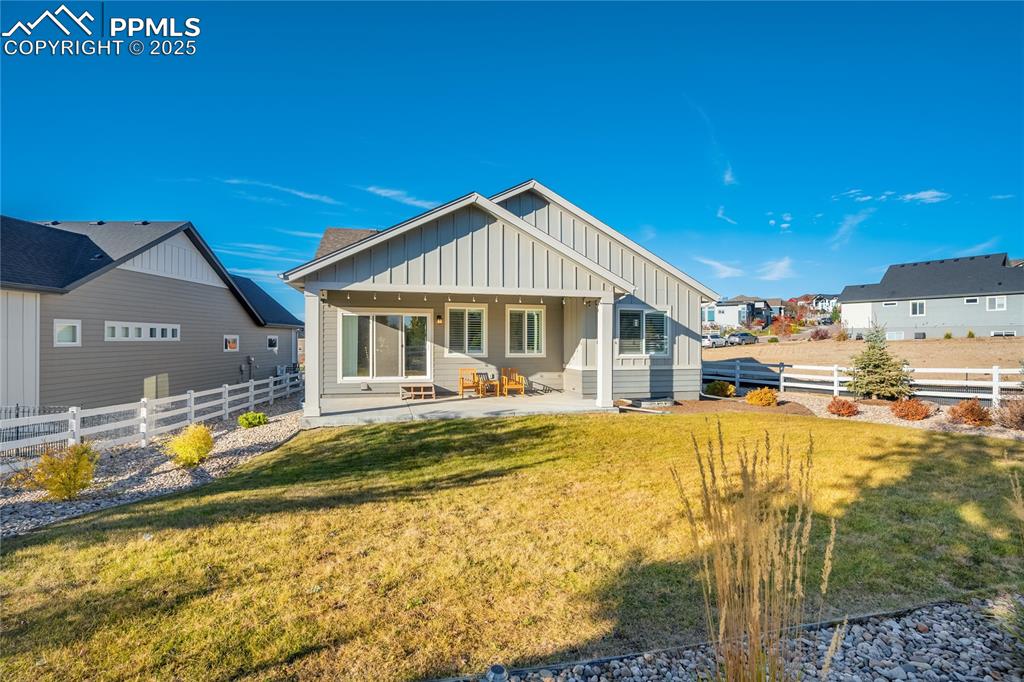 Image 39 of 50: Back of Structure