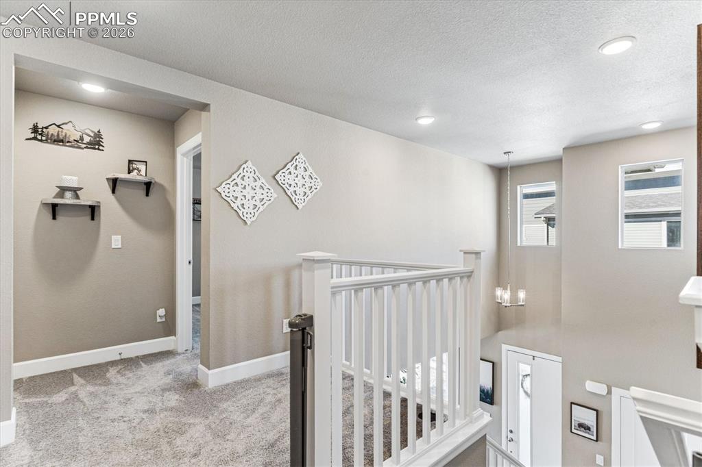 Image 19 of 31: Little reading nook overlooking below